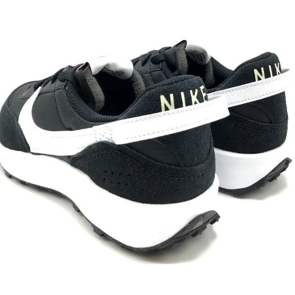 Size 10 Men Nike Waffle Debut Casual Sneakers Black (DH9522 001 ) main image 3